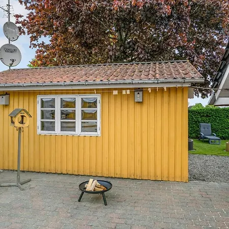 Stunning In With Wifi Holiday home